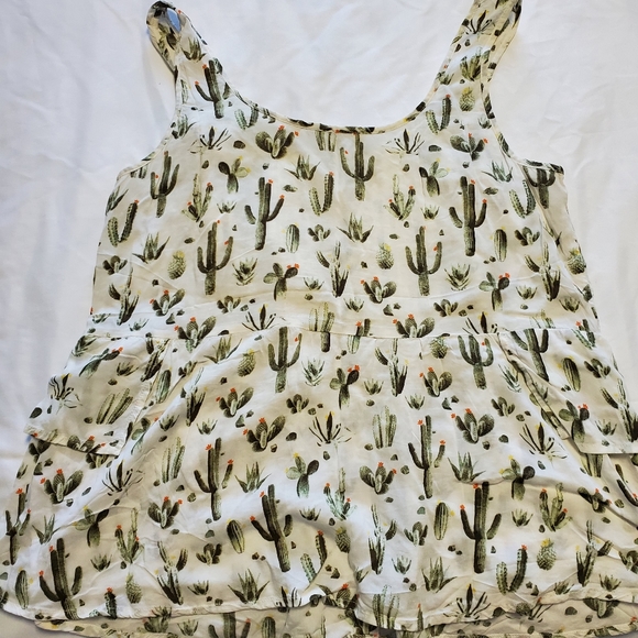 Sleevles top - Picture 3 of 5